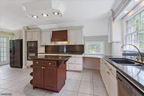 23 The Crossway Kinnelon NJ 07405