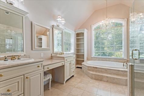 23 The Crossway Kinnelon NJ 07405