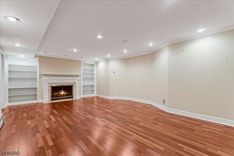 23 The Crossway Kinnelon NJ 07405