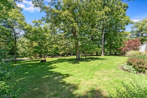 23 The Crossway Kinnelon NJ 07405