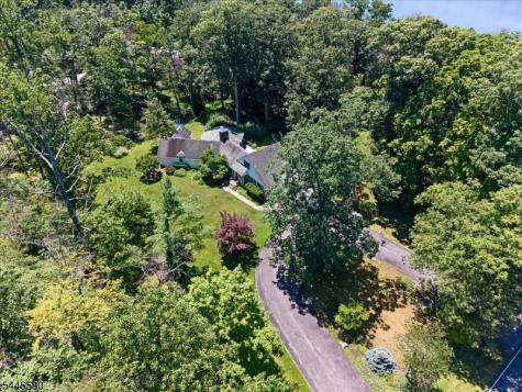 23 The Crossway Kinnelon NJ 07405