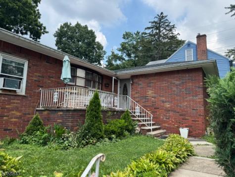 210 W 7th Avenue Roselle NJ 07203