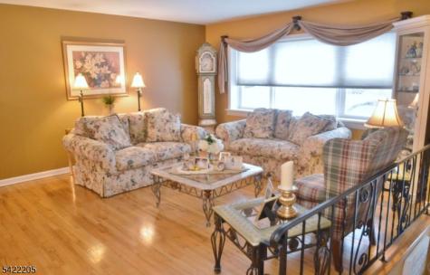 29 Hugenot Street East Hanover NJ 07936