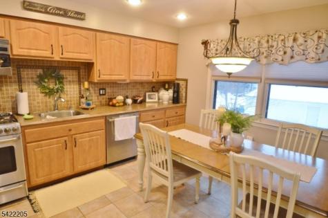 29 Hugenot Street East Hanover NJ 07936