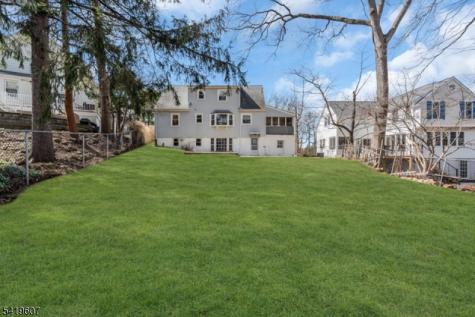 26 Dogwood Road West Orange NJ 07052