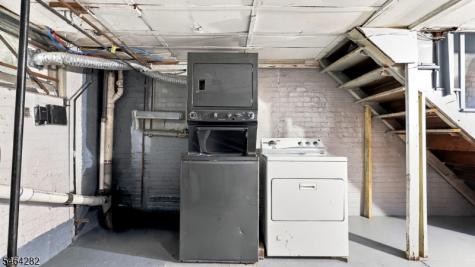 12 Church Place East Orange NJ 07017
