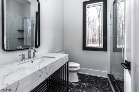 6 Harlow Pointe Cove Green Brook NJ 08812