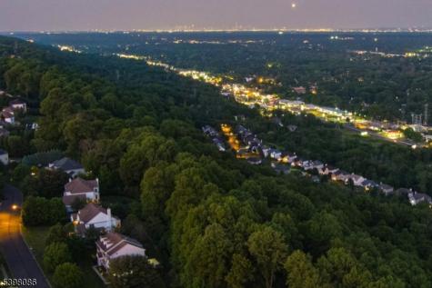 6 Harlow Pointe Cove Green Brook NJ 08812