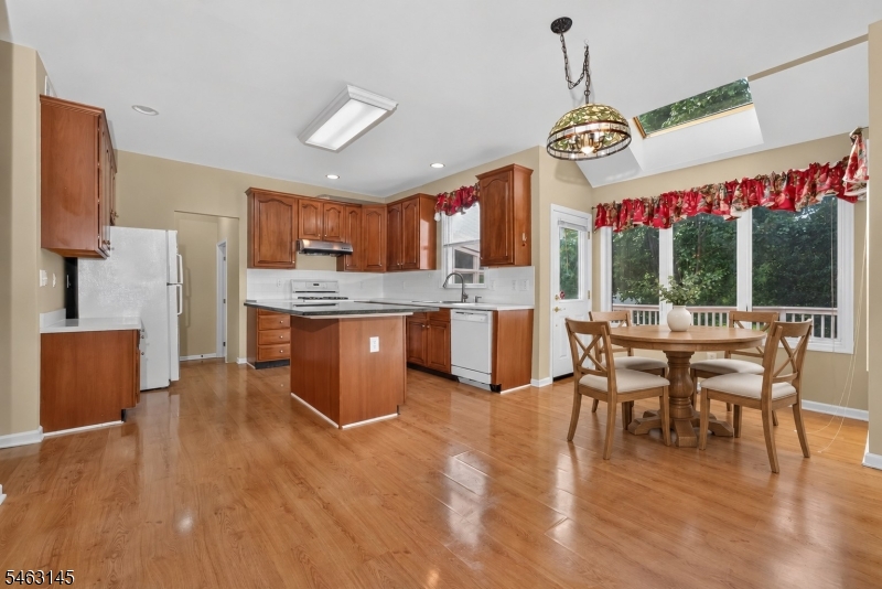 7 Stark Court Raritan NJ 08551