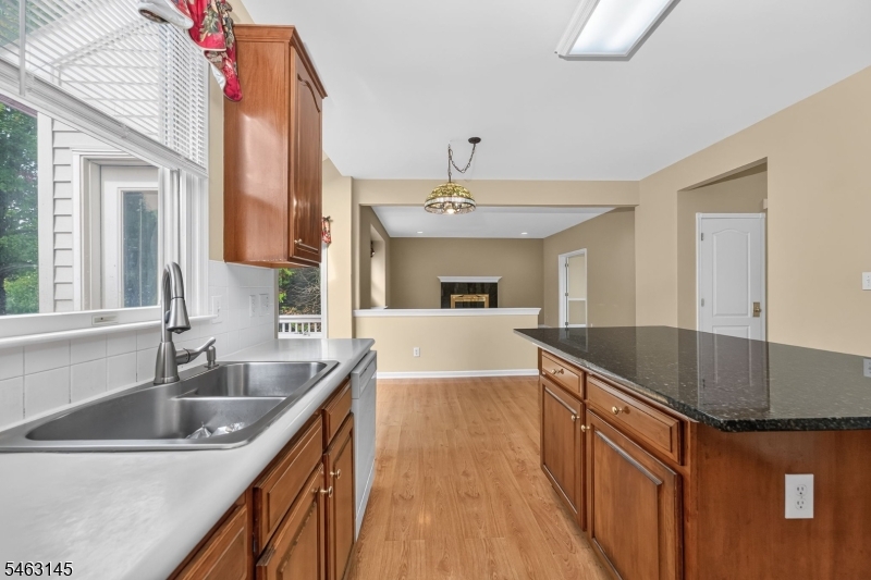 7 Stark Court Raritan NJ 08551