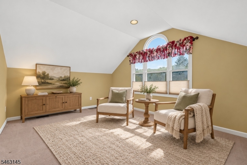 7 Stark Court Raritan NJ 08551