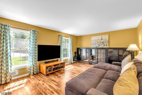 283 Floral Drive Bridgewater NJ 08807