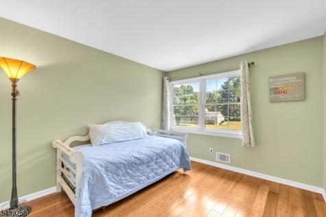 283 Floral Drive Bridgewater NJ 08807