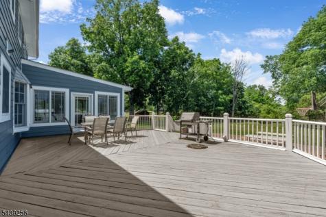 283 Floral Drive Bridgewater NJ 08807
