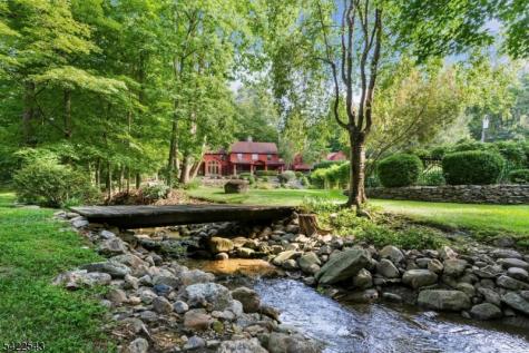 23 Edge Hill Road Blairstown NJ 07825