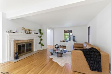 23 Edge Hill Road Blairstown NJ 07825