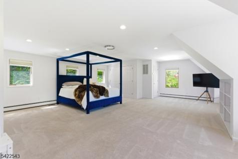 23 Edge Hill Road Blairstown NJ 07825
