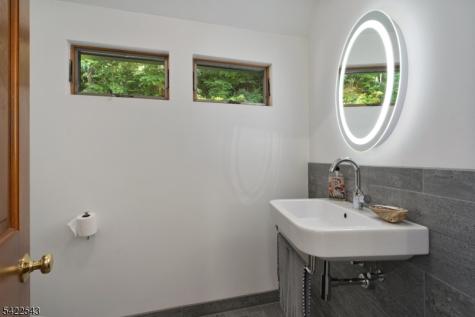23 Edge Hill Road Blairstown NJ 07825