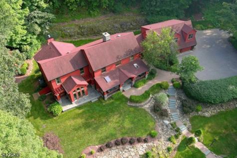 23 Edge Hill Road Blairstown NJ 07825