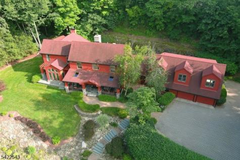 23 Edge Hill Road Blairstown NJ 07825