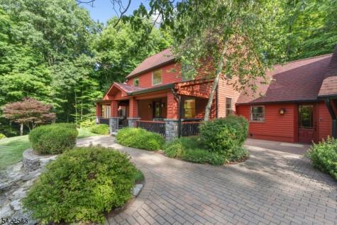 23 Edge Hill Road Blairstown NJ 07825