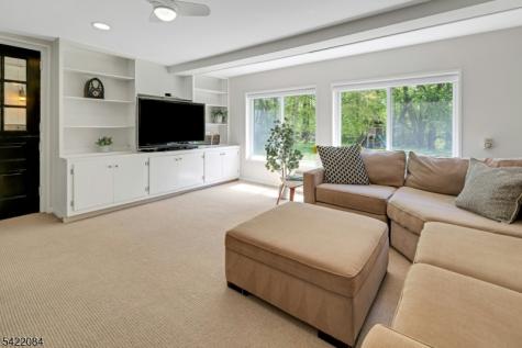 122 Kenilworth Road Mountain Lakes NJ 07046