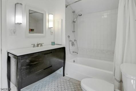 122 Kenilworth Road Mountain Lakes NJ 07046