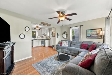48 Gregory Drive Roxbury NJ 07847