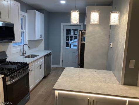 263 Halsted Street East Orange NJ 07018