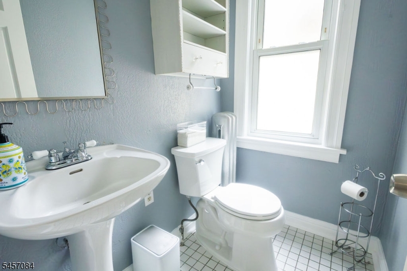24 Maolis Avenue Bloomfield NJ 07003