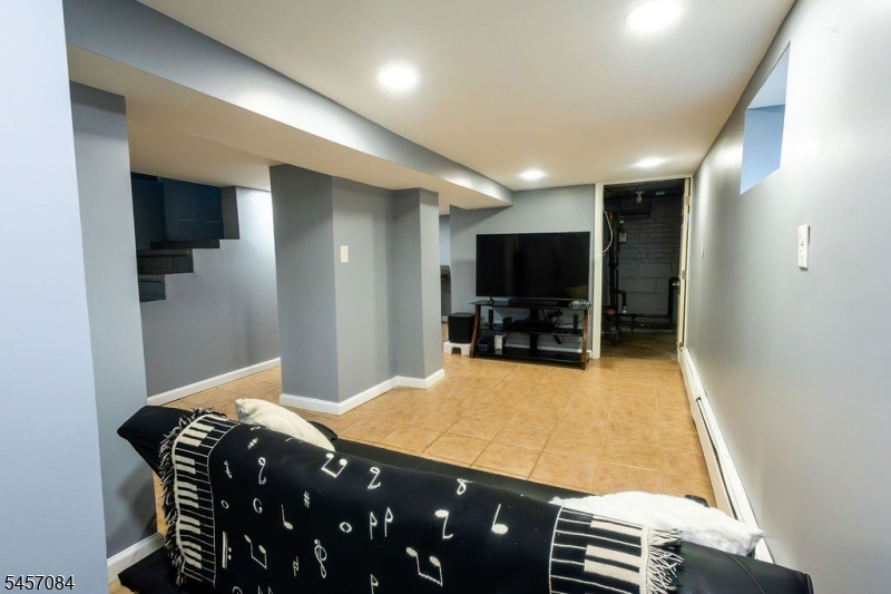 24 Maolis Avenue Bloomfield NJ 07003