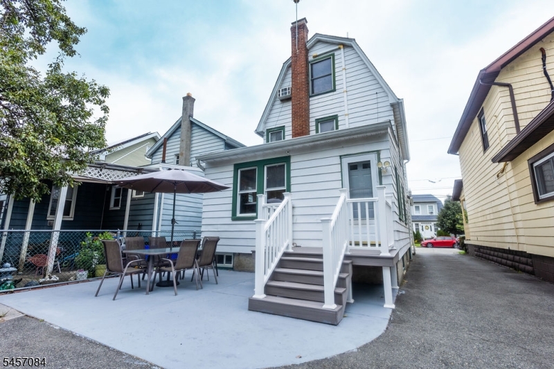 24 Maolis Avenue Bloomfield NJ 07003