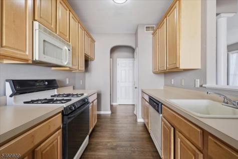 14 Kyle Drive Lopatcong NJ 08865