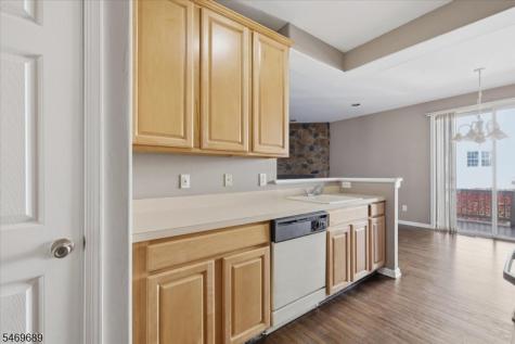 14 Kyle Drive Lopatcong NJ 08865