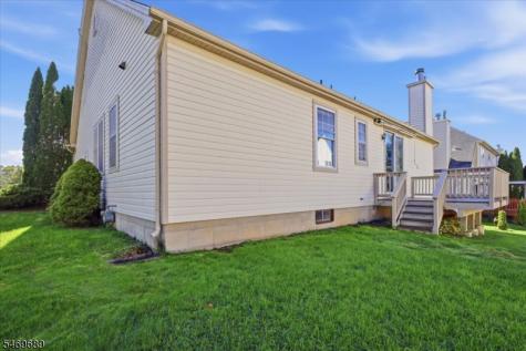 14 Kyle Drive Lopatcong NJ 08865