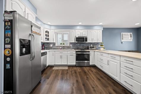 33 Mapes Avenue Nutley NJ 07110