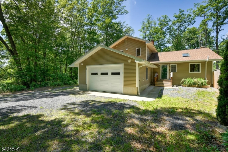 11 Mt Crest Road Jefferson NJ 07438