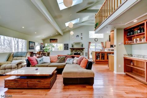 11 Mt Crest Road Jefferson NJ 07438