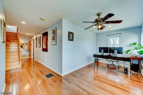 11 Mt Crest Road Jefferson NJ 07438
