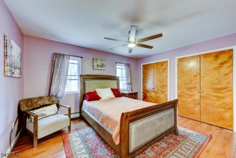 11 Mt Crest Road Jefferson NJ 07438