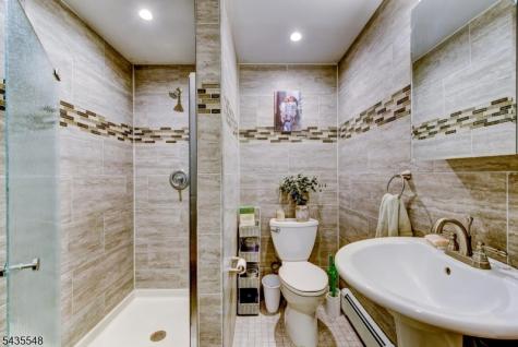 11 Mt Crest Road Jefferson NJ 07438