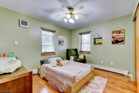 11 Mt Crest Road Jefferson NJ 07438