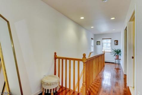11 Mt Crest Road Jefferson NJ 07438