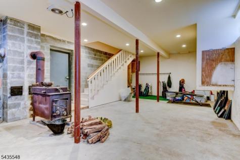 11 Mt Crest Road Jefferson NJ 07438