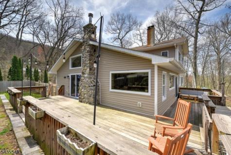 11 Mt Crest Road Jefferson NJ 07438