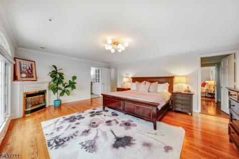 18 Kings Hill Court Summit NJ 07901