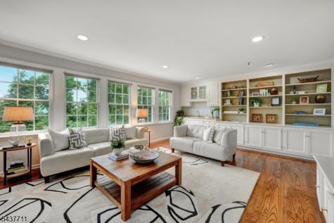 18 Kings Hill Court Summit NJ 07901