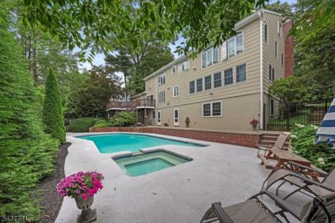 18 Kings Hill Court Summit NJ 07901