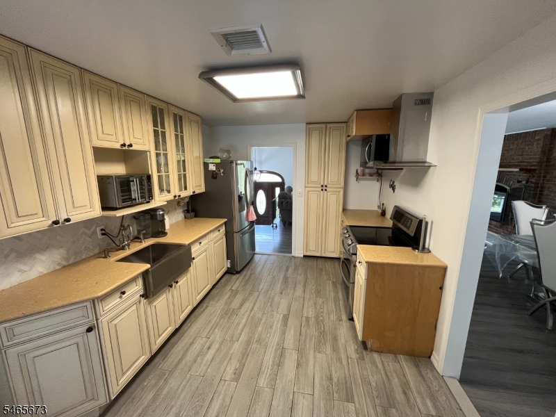 22 Spring Valley Road Hardwick NJ 07825