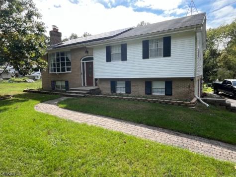 22 Spring Valley Road Hardwick NJ 07825